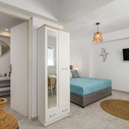 Hotel Kapetan Giannis Adamantas  Habitación foto