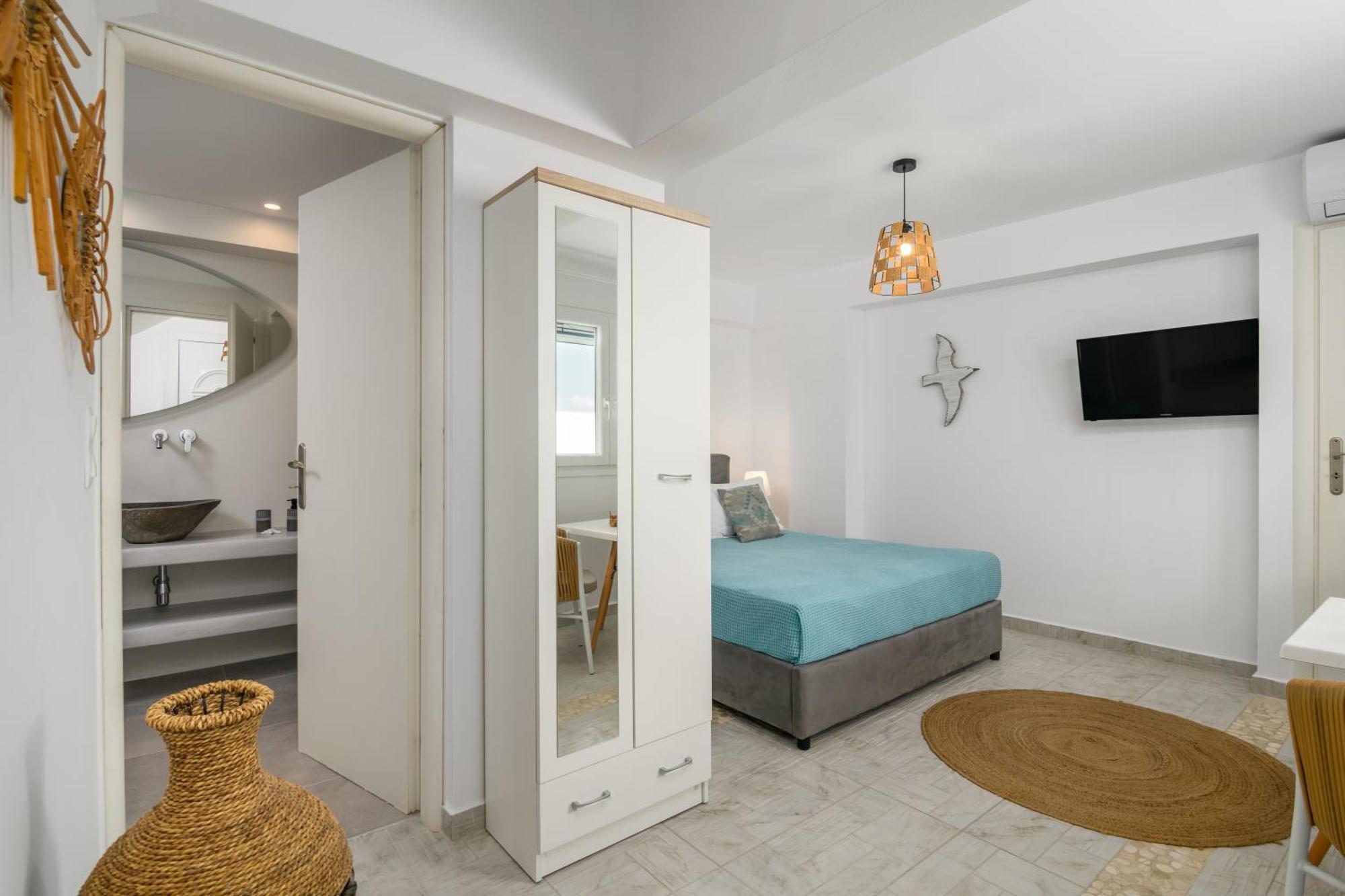 Hotel Kapetan Giannis Adamantas  Habitación foto