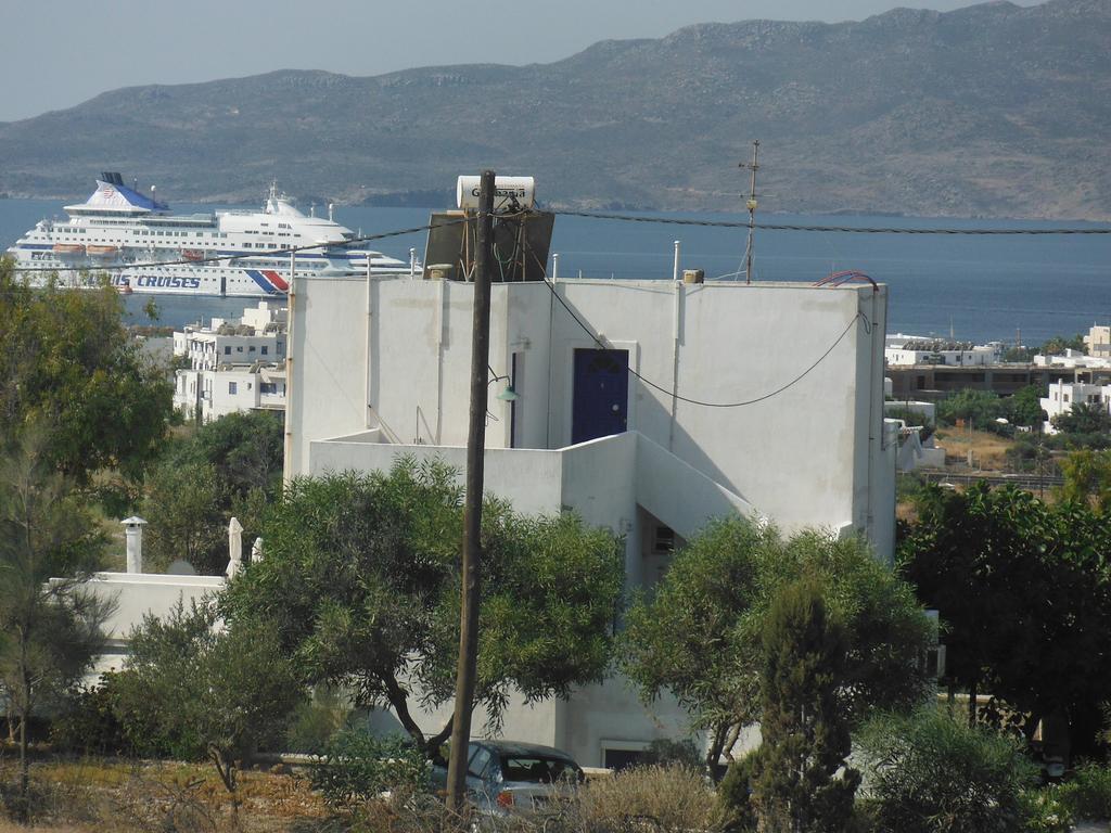 Kapetan Giannis Hotel Adamantas  Exterior foto